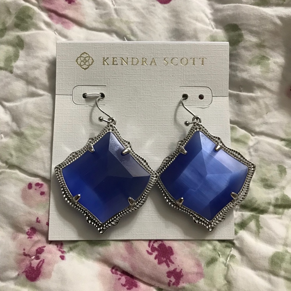 Kendra Scott earrings NWT